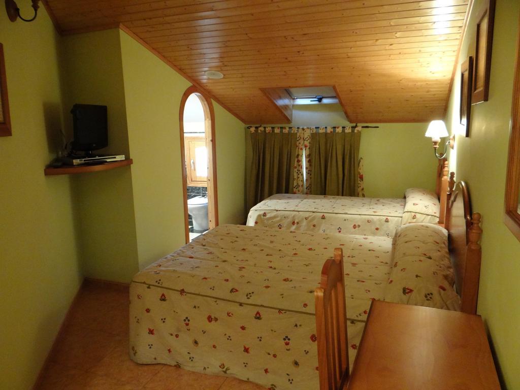 Hotel Casa Carmen Benabarre Eksteriør billede