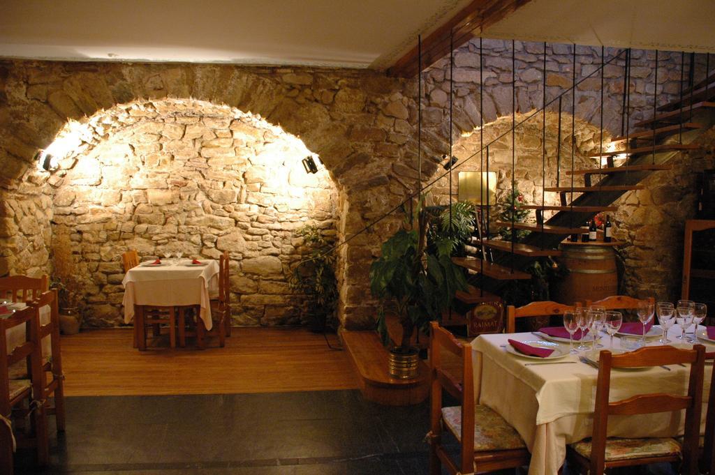 Hotel Casa Carmen Benabarre Eksteriør billede