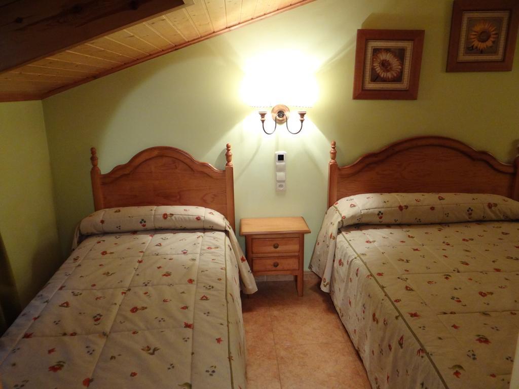 Hotel Casa Carmen Benabarre Værelse billede
