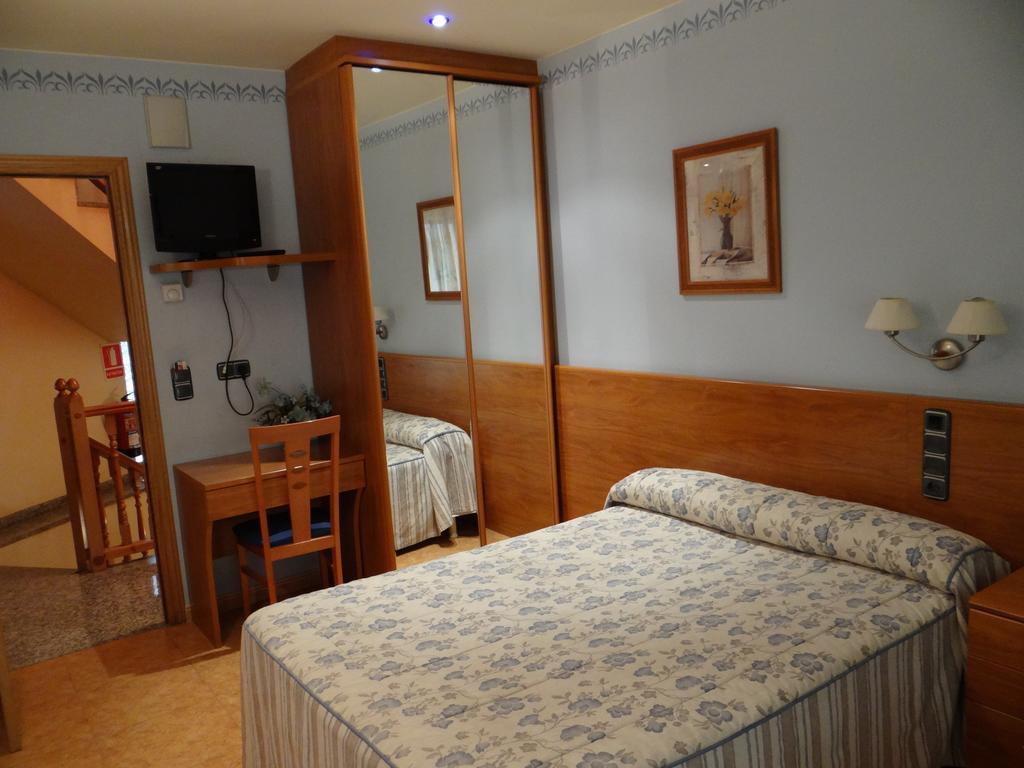 Hotel Casa Carmen Benabarre Værelse billede