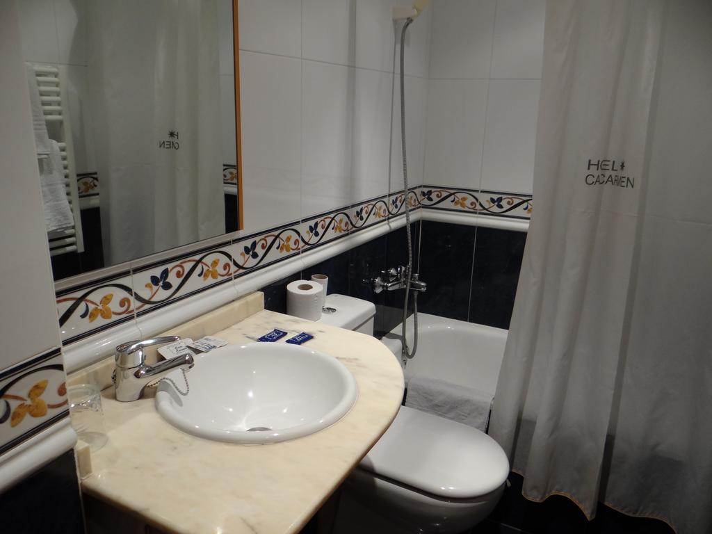 Hotel Casa Carmen Benabarre Værelse billede